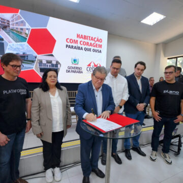 João Azevêdo anuncia construção de mais de 10.250 moradias e assegura recursos para população ter acesso à casa própria
