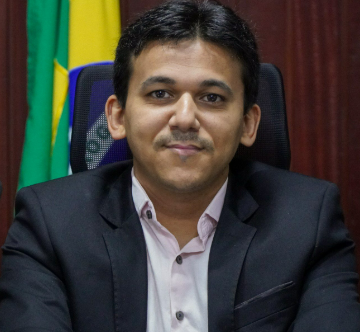 MP de Contas representa contra prefeito de Santa Rita por uso irregular de advogados contratados e possível burla ao concurso público