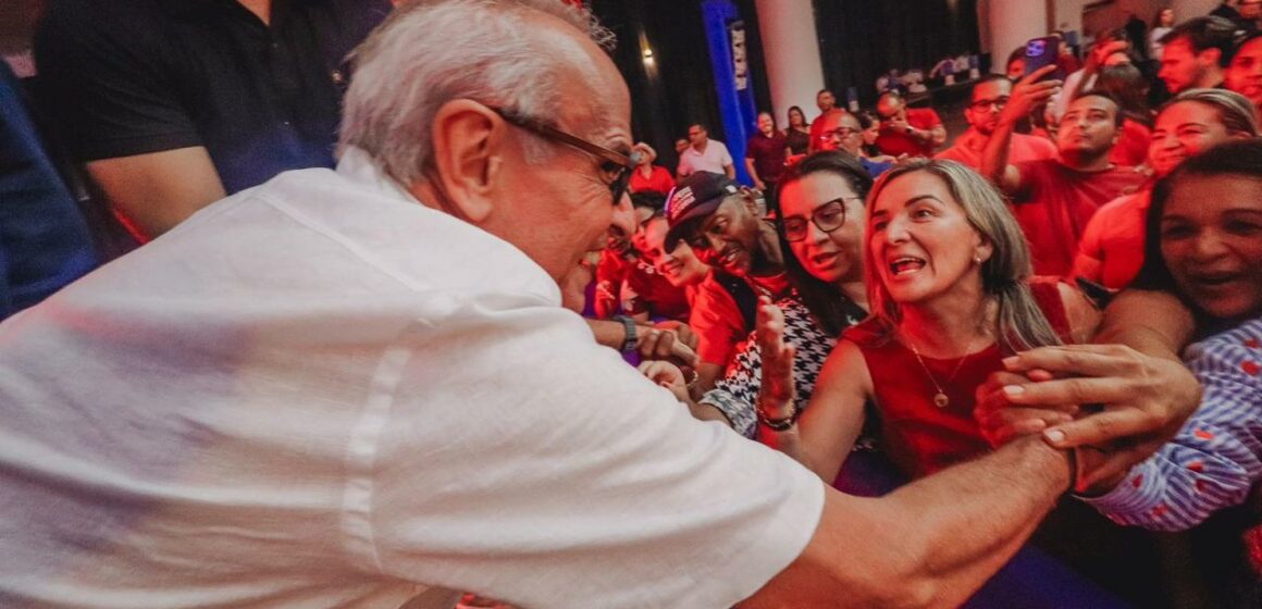 Cícero se filia ao MDB com forte apoio político, presença de multidão de apoiadores e demonstração de força rumo a 2026