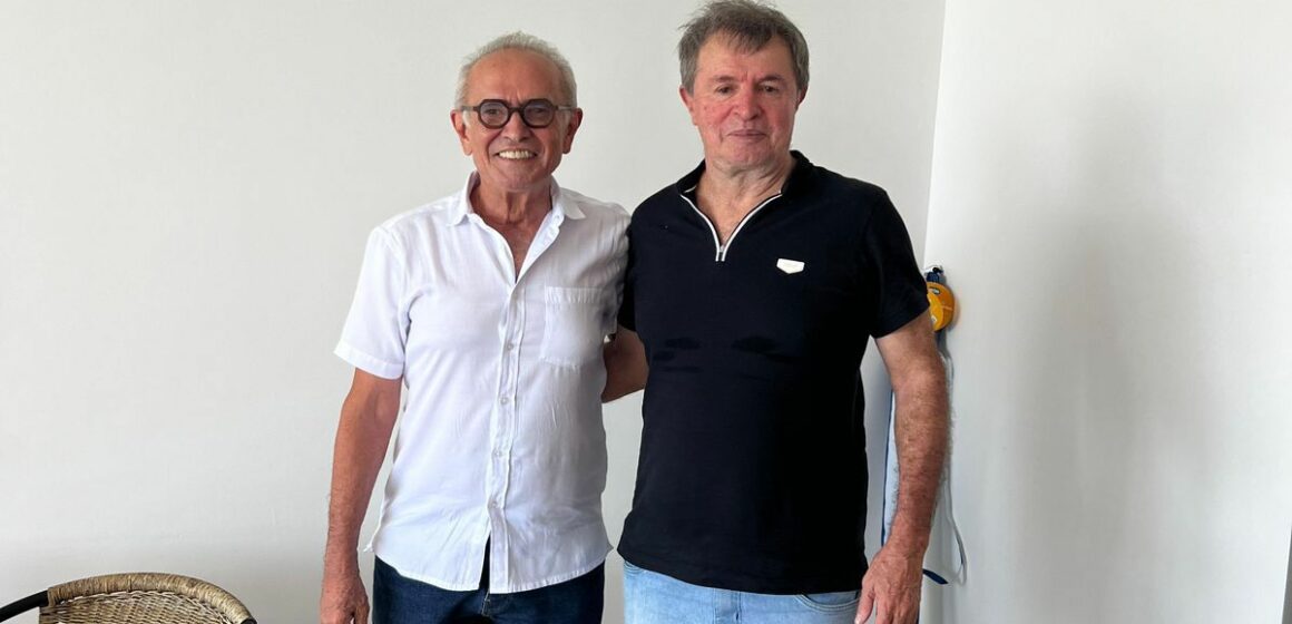 WhatsApp Image 2025-12-29 at 12.50.53 Ex-deputado estadual Moacir Rodrigues declara apoio à pré-candidatura de Cícero Lucena