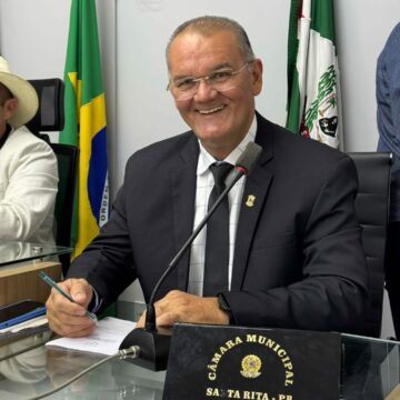 e0adfbb6-b216-40fb-aef8-ee4124b10a0a Santa Rita avança na inclusão: vereador Clóvis de Loy apresenta projeto que garante agendamento telefônico para idosos e pessoas com deficiência