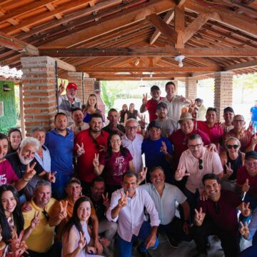 Em São Sebastião do Umbuzeiro, Cícero Lucena recebe apoio de lideranças de mais quatro municípios do Cariri