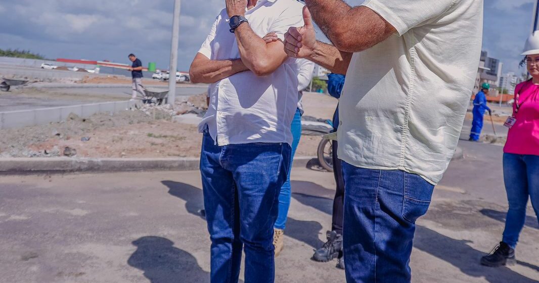 Infraestrutura  Cícero Lucena inspeciona canteiro de obras do Parque da Cidade, que está em fase de conclusão da primeira etapa