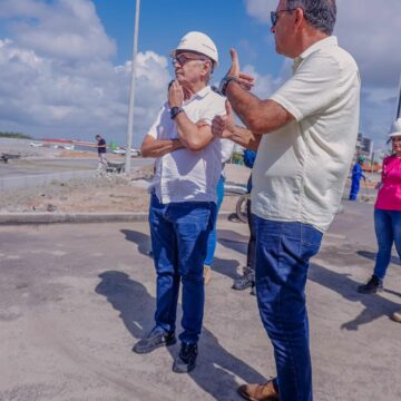 Infraestrutura  Cícero Lucena inspeciona canteiro de obras do Parque da Cidade, que está em fase de conclusão da primeira etapa