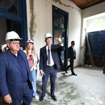 João Azevêdo inspeciona obra do Casarão dos Azulejos e destaca ações do Governo na revitalização do Centro Histórico de João Pessoa