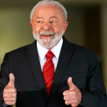 GOVERNO DA COM UMA  MÃO E TOMA COM AS DUAS : Imposto de importação de eletrônicos e máquinas é elevado em até 25%