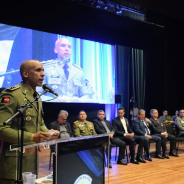 João Azevêdo participa de solenidade pelos 194 anos da PM e destaca avanços da instituição nos últimos anos na Paraíba