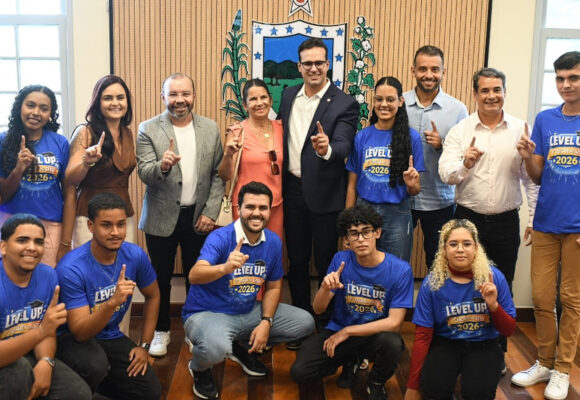 nn Lucas Ribeiro recebe aprovados no Sisu e reafirma compromisso do Governo com educação da Paraíba