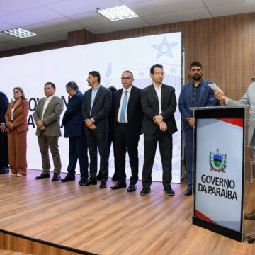 João Azevêdo inaugura nova sede de secretarias e diz que prédio será o coração da gestão fiscal do Estado 