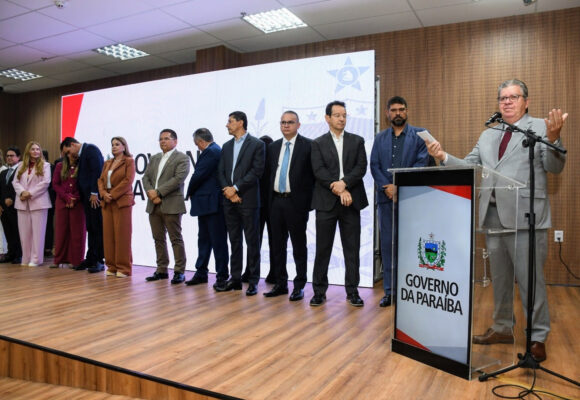 João Azevêdo inaugura nova sede de secretarias e diz que prédio será o coração da gestão fiscal do Estado 