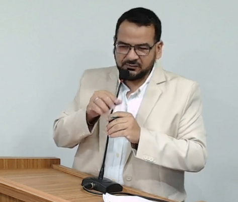 VEJA VIDEO: Presidente da Câmara de Lucena acusa comunicação da prefeitura de espalhar fake news sobre reajuste e 1/3 de férias dos professores