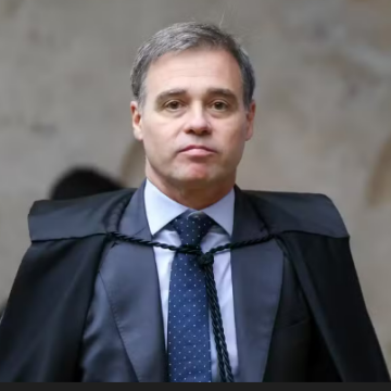 Ministro do STF diz haver provas contra Deputada  que comprou apartamento de 4 milhões com recuros desviados do INSS
