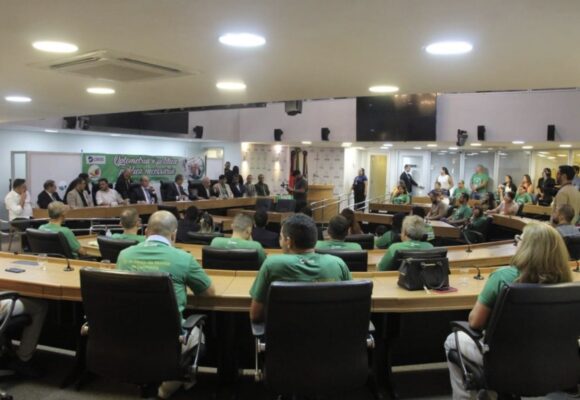 ALPB comemora Dia Mundial da Optometria durante sessão especial