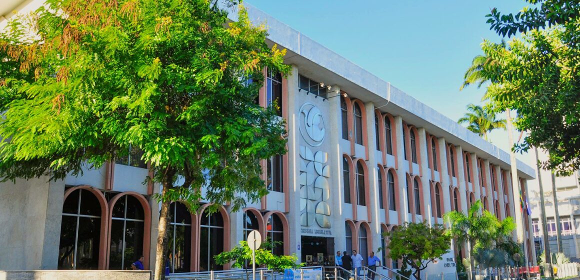 ALPB publica inscrições para vagas no TCE-PB e CCJ analisa na segunda