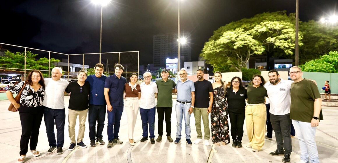 Tecnologia e economia Cicero  Lucena inaugura nova iluminação de LED no Bessa, Jardim Oceania e Aeroclube