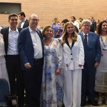 João Azevêdo participa da inauguração do primeiro empreendimento do Polo Turístico Cabo Branco