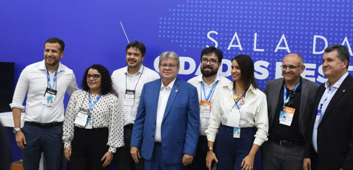 unnamed João Azevêdo participa de abertura do 3° Confep em Campina Grande e destaca gestão municipalista do Governo nas conquistas da população