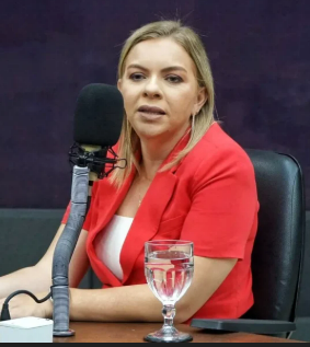 Contrato de locação de carros vira dor de cabeça na Prefeitura de Cruz do Espírito Santo,Ministério Público   aponta irregularidades, possível superfaturamento e cobra devolução de dinheiro da prefeita Aliny Povão