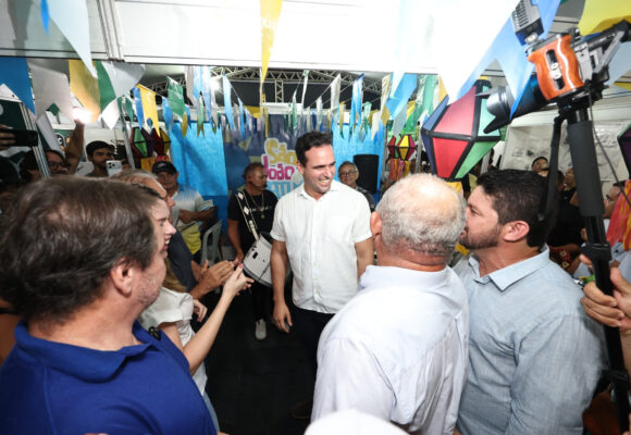 Lucas Ribeiro participa de encerramento da 2ª Expo Patos e anuncia convênio para reforma do Centro Comercial de São Bentinho 
