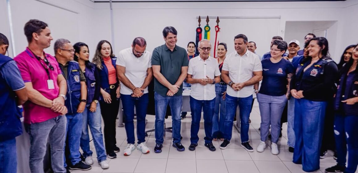 Valorização do servidorCícero Lucena anuncia gratificação e PCCR para três categorias profissionais do Município