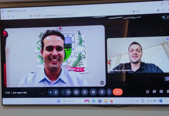 Governador Lucas Ribeiro firma convênio para pavimentação e destaca desenvolvimento urbano de Alagoa Grande