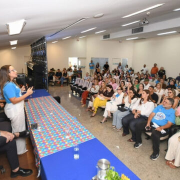 Primeira-dama Camila Mariz encerra Abril Azul e anuncia reforma e ampliação do Núcleo de Apoio e Diagnóstico à Pessoa com Deficiência