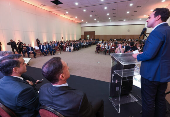 unnamed Lucas Ribeiro empossa novo procurador-geral e prestigia passagem de comando da Polícia Militar em agenda de valorização das instituições