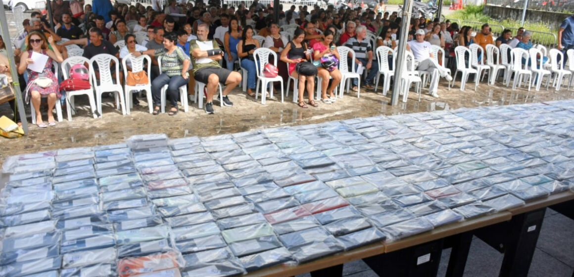 Governador Lucas Ribeiro reforça política de segurança com devolução de 500 celulares pela Operação Recupera