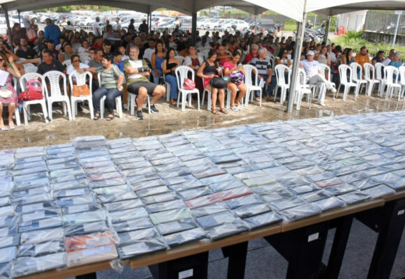 ´´ Governador Lucas Ribeiro reforça política de segurança com devolução de 500 celulares pela Operação Recupera