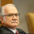 Fachin promete celeridade em julgamento sobre nova dosimetria do 8 de Janeiro no STF