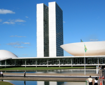 Câmara aprova, em dois turnos, PEC pelo fim da escala 6×1
