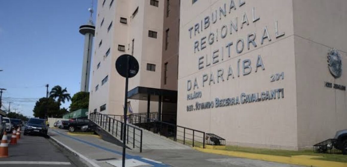 TRE-PB suspende pesquisa eleitoral após confissão de rateio oculto e falhas graves Instituto Seta, veiculado ao Portal Polêmica Paraíba.