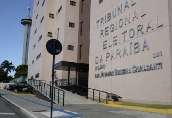 TRE-PB suspende pesquisa eleitoral após confissão de rateio oculto e falhas graves Instituto Seta, veiculado ao Portal Polêmica Paraíba.