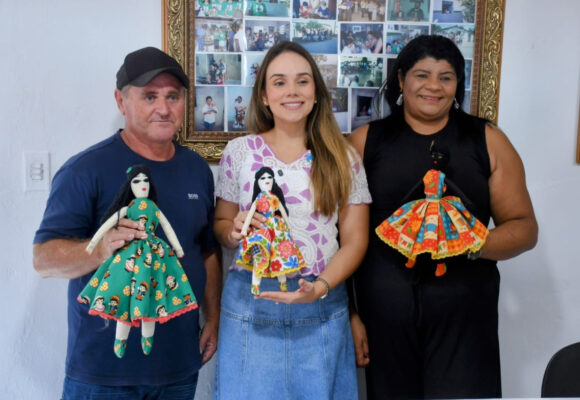 Primeira-dama Camila Mariz conclui série de visitas a artesãs homenageadas no 42° Salão do Artesanato Paraibano 