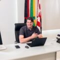 São JoãoLeo Bezerra anuncia antecipação dos salários de junho e paga folha na segunda-feira para todos os servidores