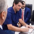 Parceria institucional Leo  Bezerra assina lei que formaliza doação de terreno para manutenção de estruturas do Judiciário