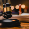 Advogado tenta manipular decisão judicial com comandos secretos de IA e acaba multado em R$ 32,8 mil na Paraíba