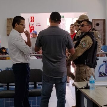 WhatsApp Image 2026-06-08 at 10.51.5799999 Fechadura Arrombada, Câmara Invadida e Guerra Política: Vereadores Tentam Forçar Sessão na Baía da Traição e Polícia é Acionada,VEJA VIDEO