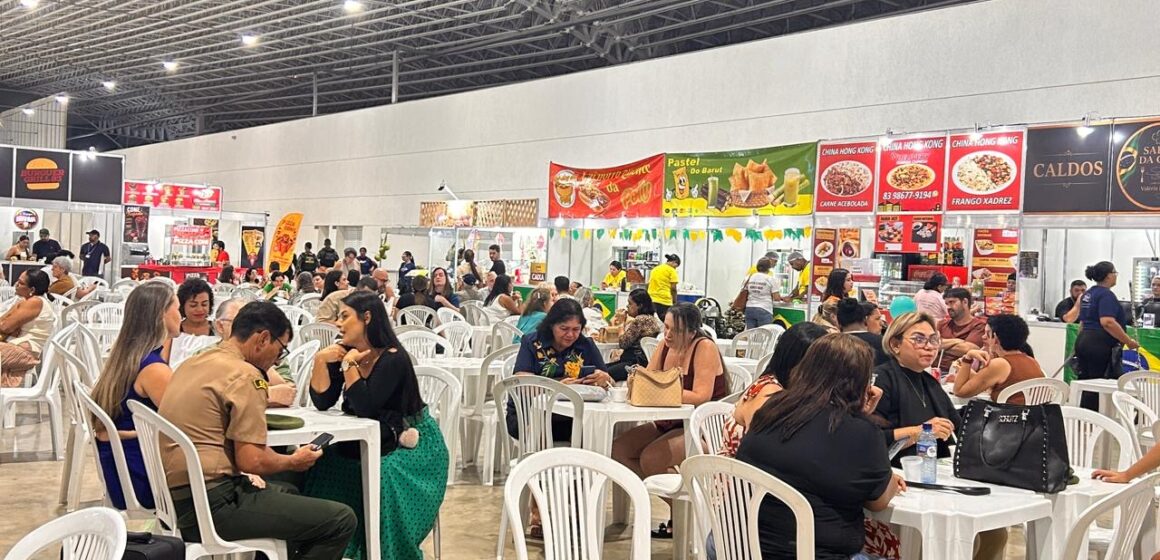 Praça de alimentação da BMB reúne opções para todos os gostos