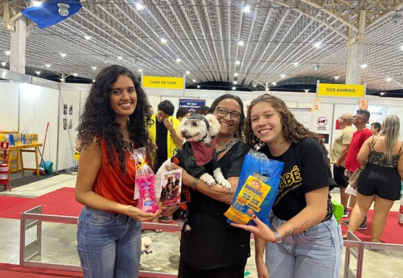 Desfile de cães vai movimentar a programação deste domingo (12) na Brasil Mostra Brasil