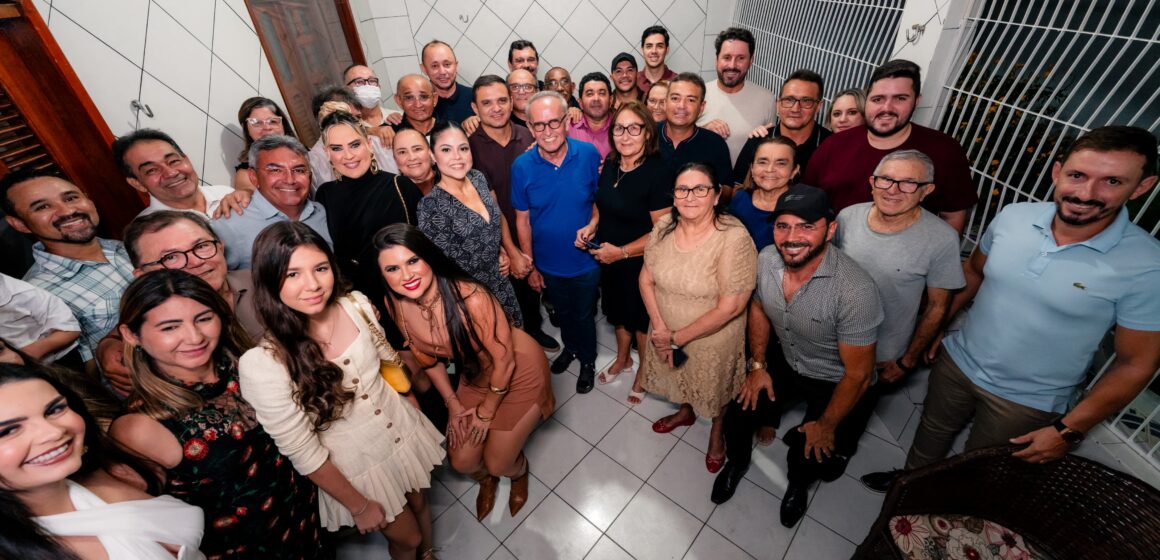 Cícero Lucena reforça base com adesão de vereadores em Pombal e Aroeiras