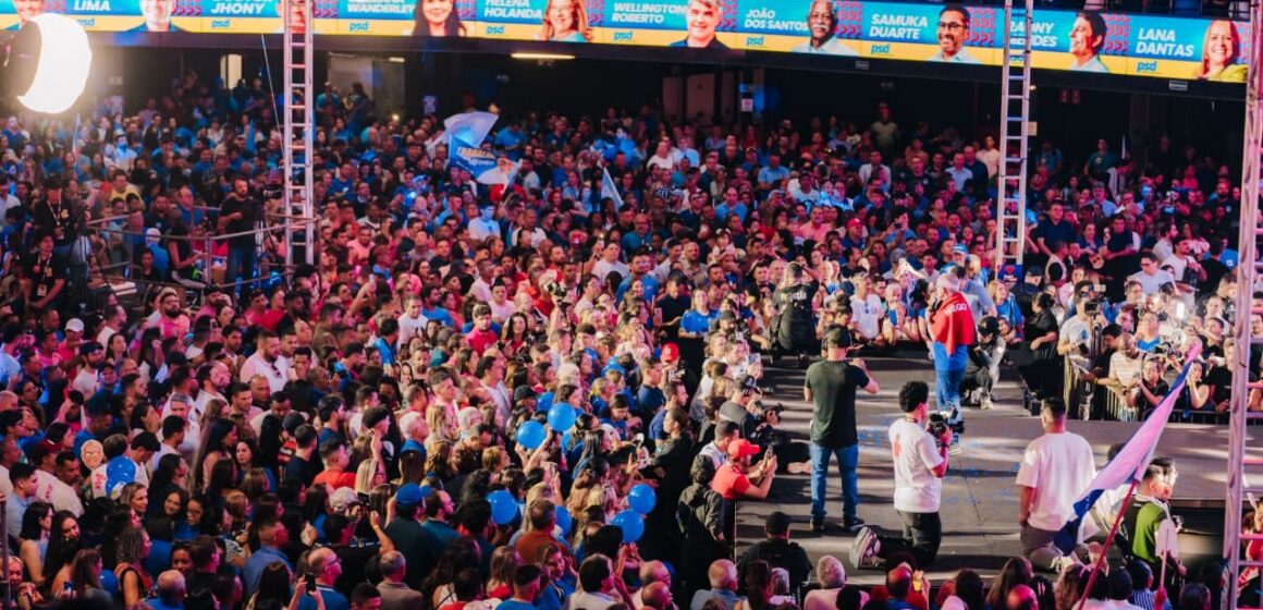 Cícero reúne multidão em convenção, oficializa chapa com Diogo Cunha Lima, Veneziano e André Gadelha e convoca Paraíba a dar o próximo passo