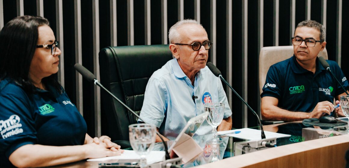 932c9359-c4c5-4084-bef0-b3f5892649e7 Em sabatina no Brejo, Cícero se compromete com estadualização de programas de mamografia e remédio em casa