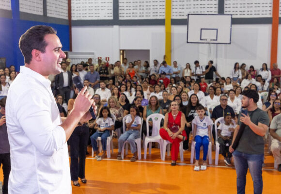 IMG_3014 Lucas Ribeiro inaugura ginásio em Patos e acompanha avanços na saúde com novos equipamentos