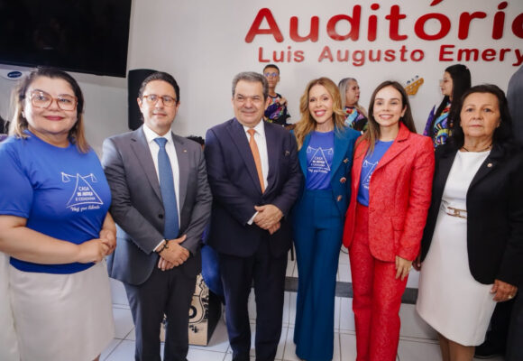 Primeira-dama Camila Mariz destaca ações de cidadania e direitos humanos durante abertura do projeto “Voz que Liberta